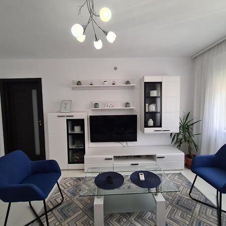 Apartament Bonami Appartamento Sibiu Esterno foto