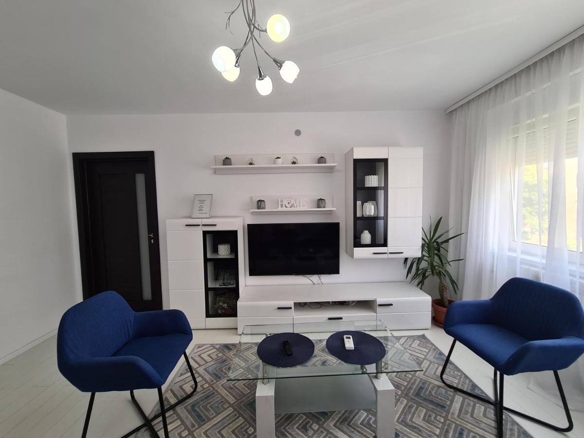 Apartament Bonami Appartamento Sibiu Esterno foto