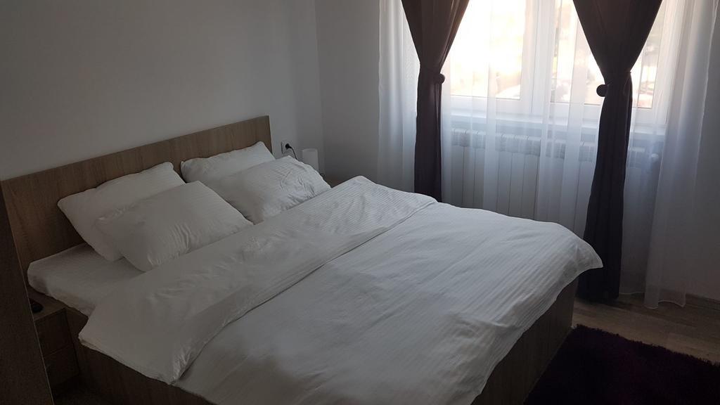 Apartament Bonami Appartamento Sibiu Esterno foto